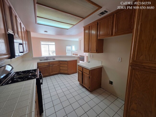 Photo - Ontario 3 Bedroom Condo