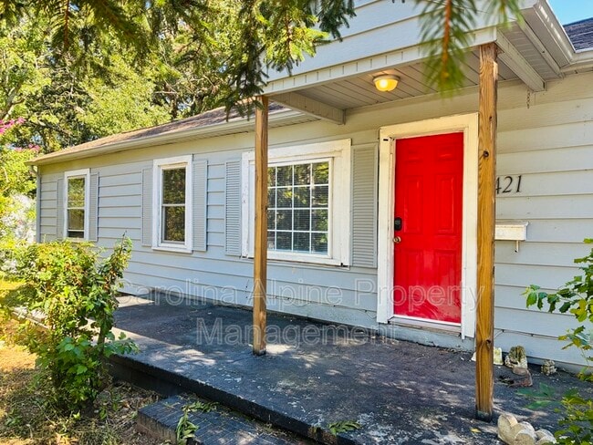 Photo - 1421 W Walnut Ave