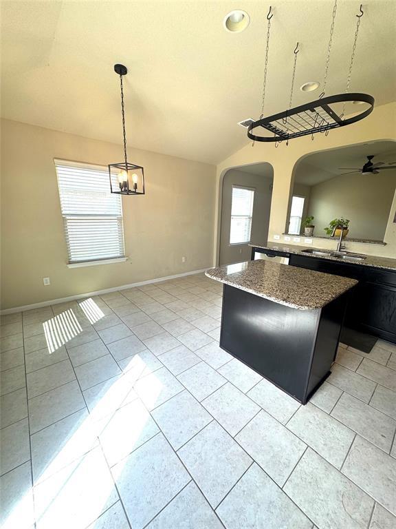 Photo - 1610 Windridge Dr