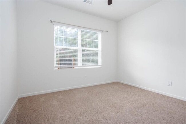 Photo - 24 Seattle Slew Way