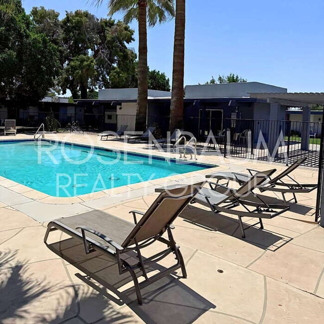 Photo - 6320 N 16th St Unidad 205