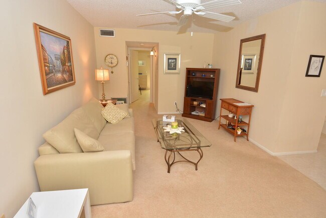 Photo - 1225 NW 21st St Unit 2105