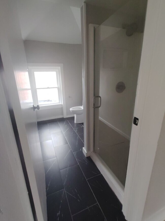 1712-1714-1714 Bryden Rd