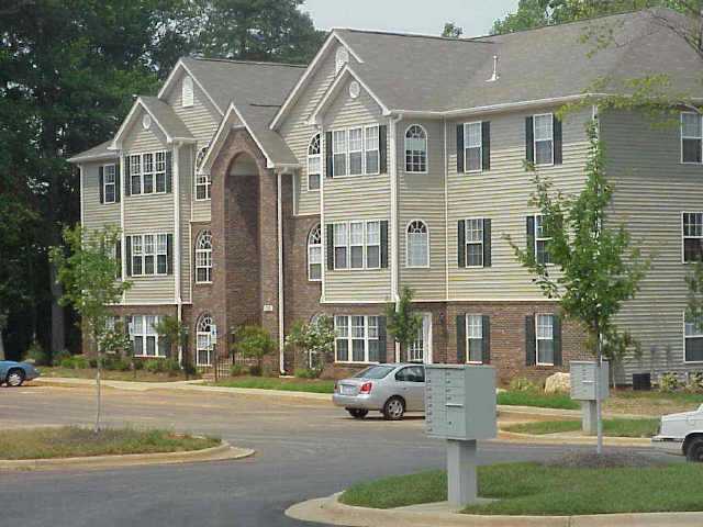 Photo - Great condo near WF and shopping