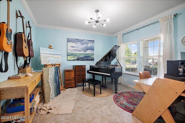 Photo - 61 MOORINGS COURT