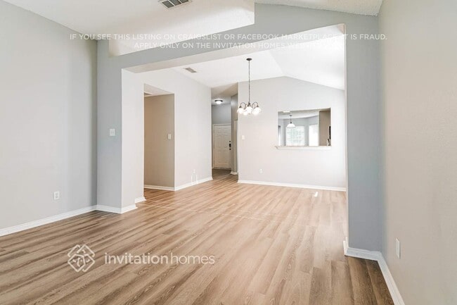 Photo - 1044 Waterview Dr
