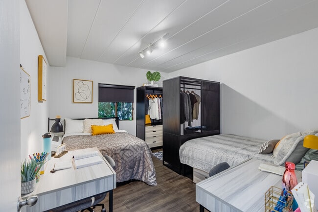 2BR, 1BA - 713SF -Bedroom