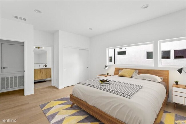 Photo - 3 br, 4 bath House - 3405 Fletcher Dr