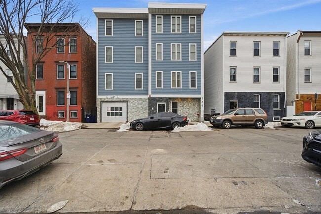 Photo - 186 Paris St Unit 1