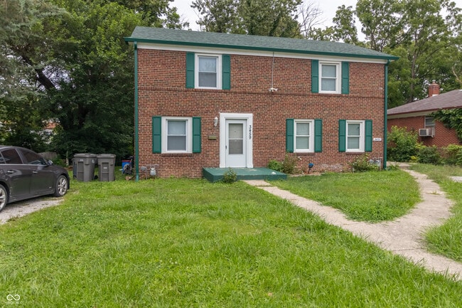 Building Photo - 3457 N Sherman Dr