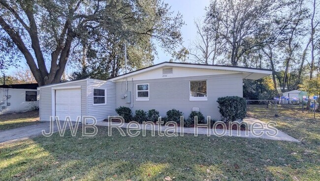 Photo - 6934 Miss Muffet Ln N