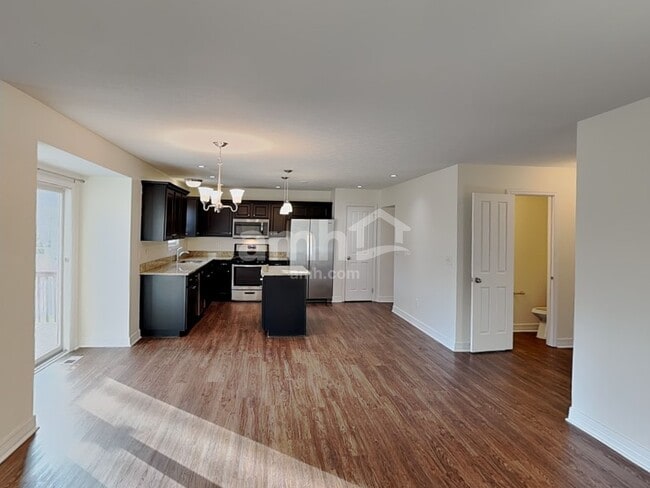 Photo - 629 Lanning St