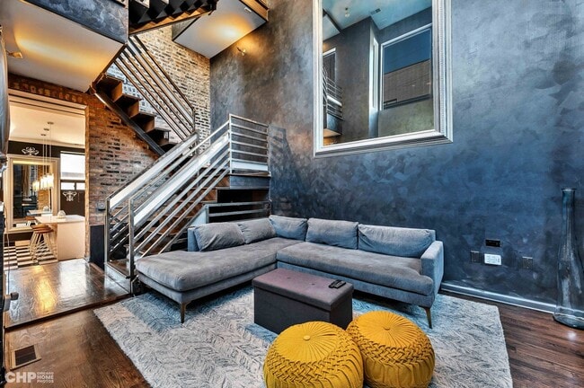 Photo - 1424 W Grand Ave