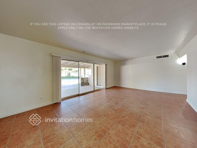 Photo - 1448 E 2nd St