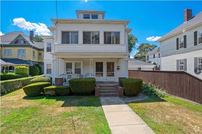 Building Photo - St. Peters Square Unit 180 Eaton 2nd Floor - 1 Rental