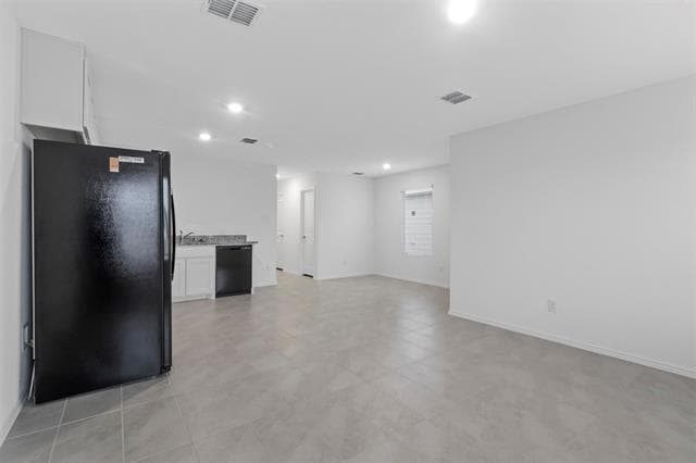 Photo - 144 Thresher Ln