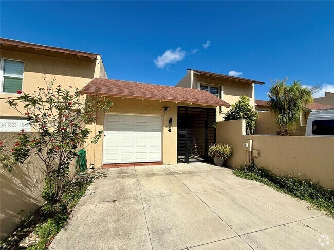 Building Photo - 8522 SW 103rd Ave Rental