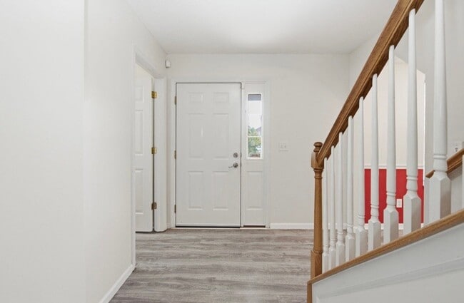 Photo - 7649 Tollgate Ct