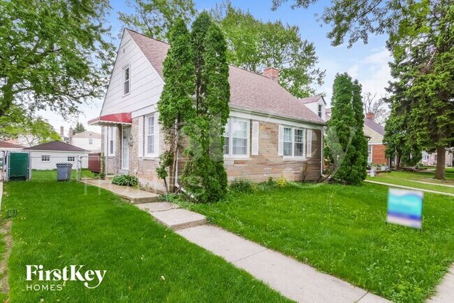 631 Hull Avenue - 631 Hull Avenue House