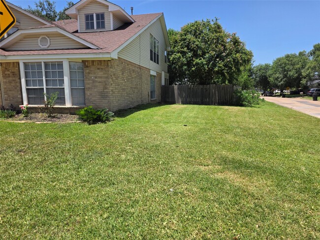 Photo - 12902 Skymeadow Dr