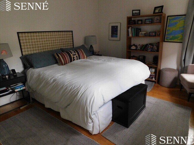 Photo - 8 Kelly Rd Unit 1