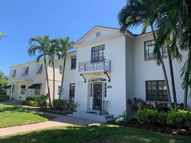 Photo - 120 N Palmway