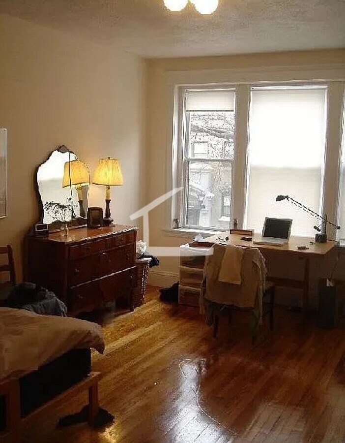 Photo - 2 Bedroom Apt - Fenway - 9/1 NO FEE