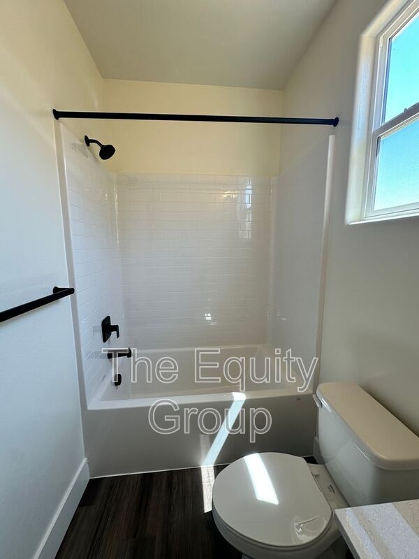 Photo - 3949 W Sunnyview Ave