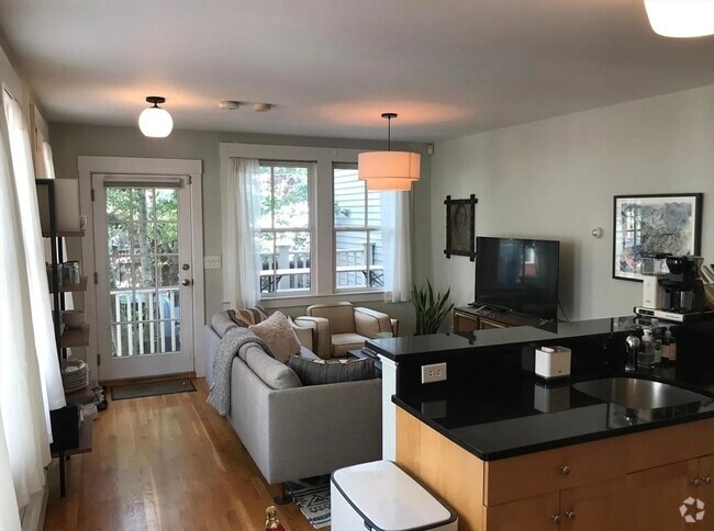 Building Photo - 184 Prospect St Unit 184 Rental