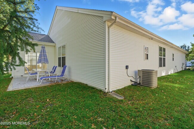 Photo - 225 Mirage Blvd