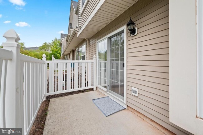 Photo - 1408 Black Walnut Dr