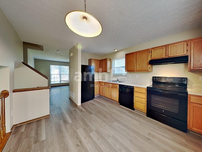 Photo - 249 Border St