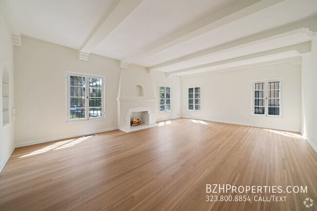 Building Photo - Gorgeous Spanish Duplex In Hancock Park Unit 165 Rental