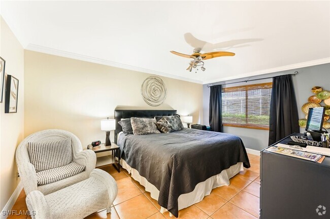 Building Photo - 200 Palm Dr Unit 7 R Rental