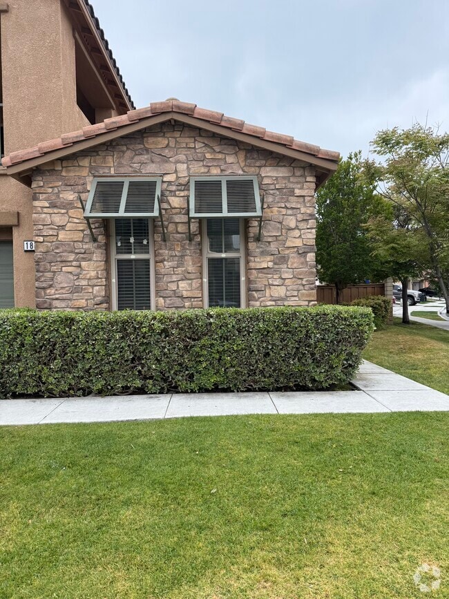 Building Photo - 1852 Crystal Bluff Ct Unit Studio Rental