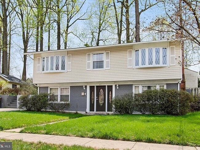 Photo - 512 Carr Ave