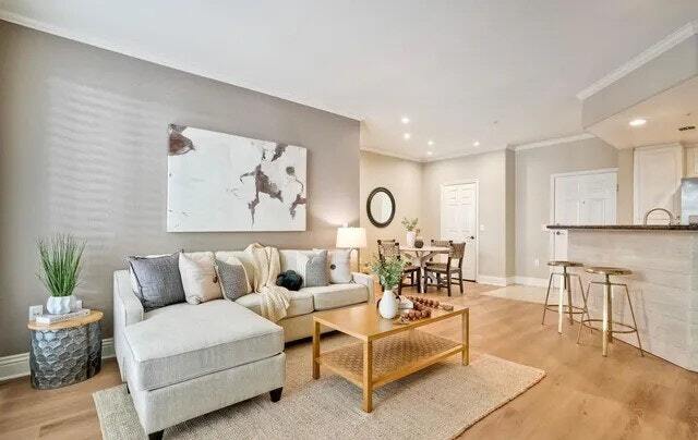 Photo - 9253 Regents Rd Unit 69