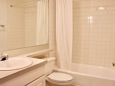 Photo - 1750 Washington St