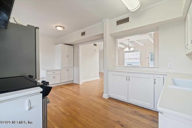 Photo - 842 Cedar St Unit 842