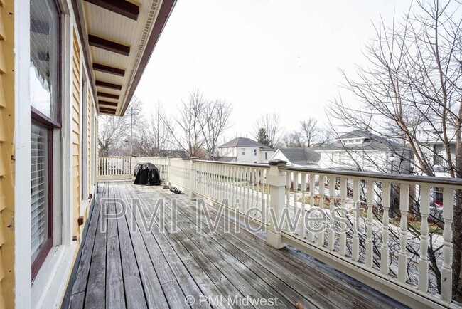 Photo - 397 N Main St Unit Apt 3