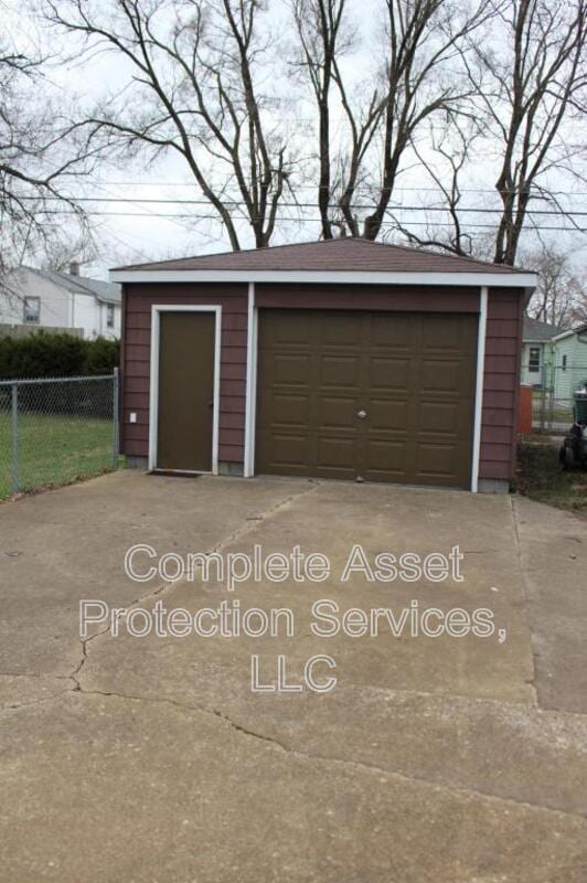 Photo - 6726 Leland Ave