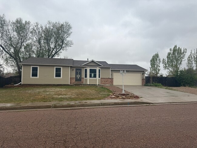 Building Photo - 9525 Aspen Grove Way