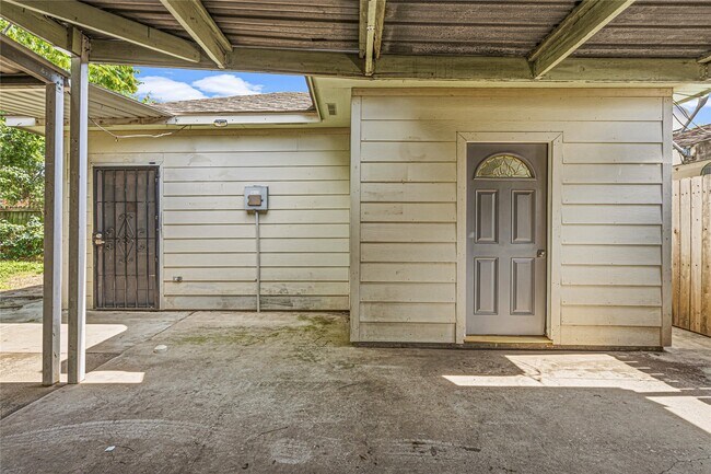 Photo - 7839 Goode St Unit B