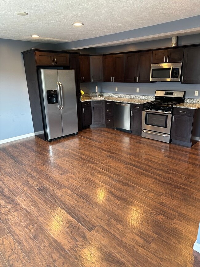 Photo - 1807 Jane St Unit Top floor