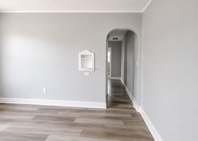 133 N Monroe St Unit 5