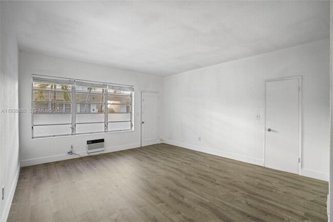 Photo - 4172 Chase Ave Unit 3