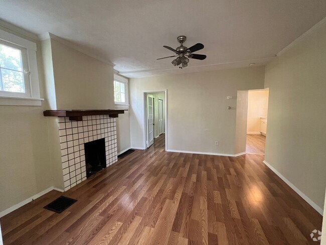 Building Photo - Newly Renovated 1 BD, 1 BA Apartment in Ca... Unit 1