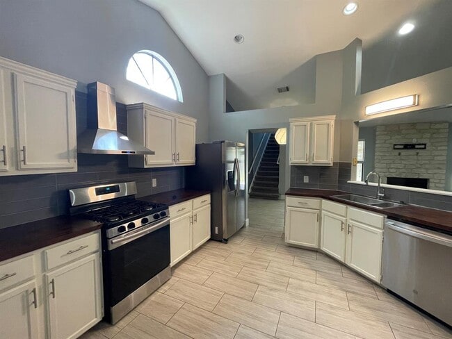 Photo - 8900 Linton Dr