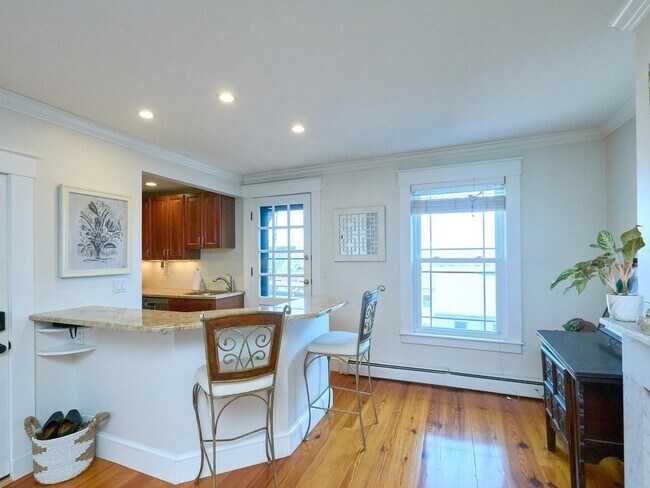 Photo - 289 Bunker Hill St Unidad 3