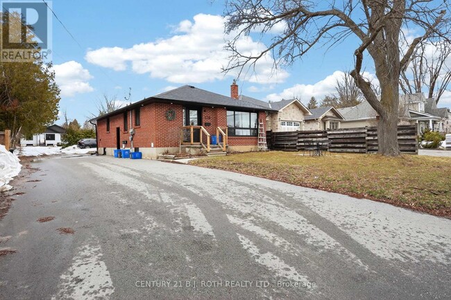Photo - 120 Puget St